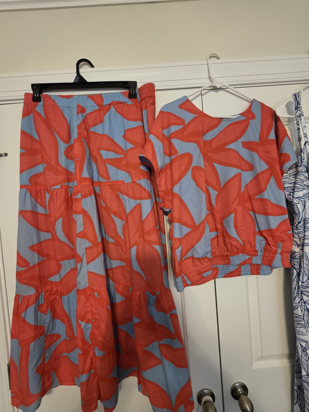 Southern Tide Red Leaf Print Crop Top & Skirt Set on Light Blue